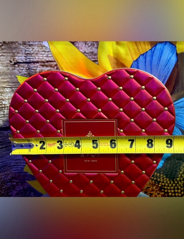 Bonnie & Pop Heart Shaped Tin