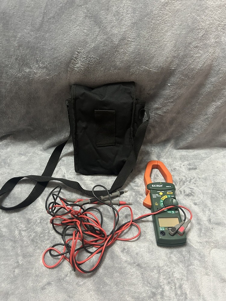 EXTECH 380976-K Single Phase/Three Phase 1000A AC Power multimeter and bag