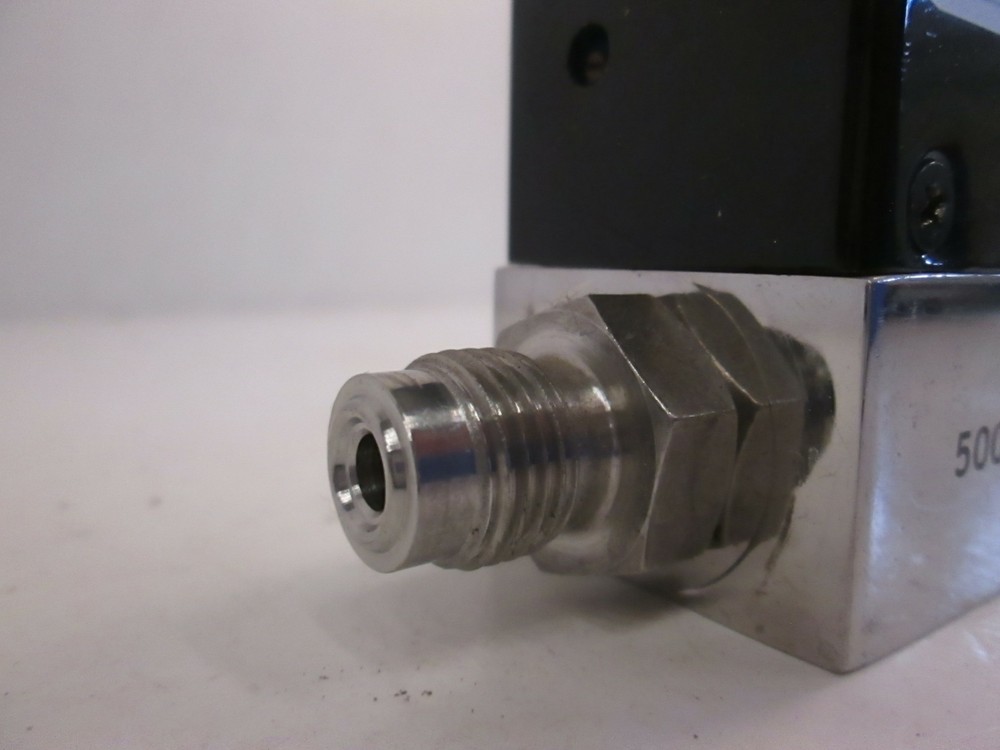 Unit UFC-1020A Mass Flow Controller MFC, O2, 10 SLM