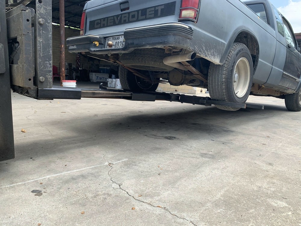 Parking Lot Scorpion Eagle Claw for your Forklift