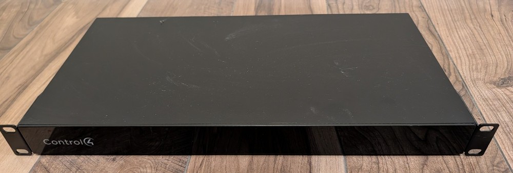 Control4 C4-HC800-BL-1 Home Controller with rack mount