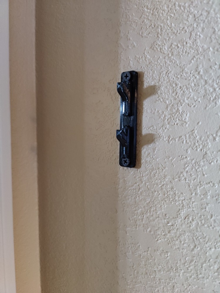 Mlock wall mount