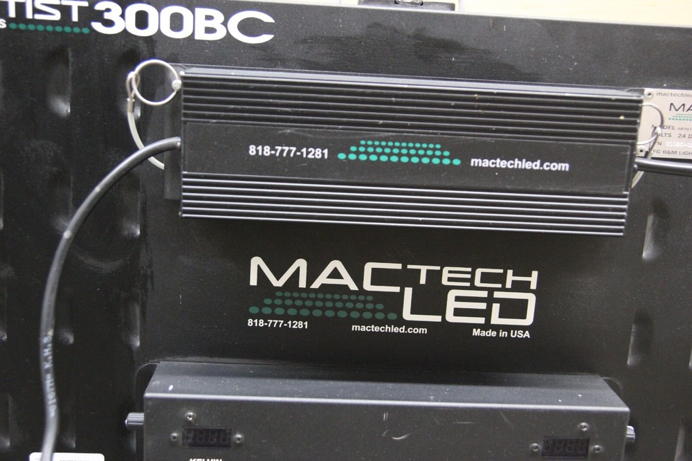 MacTech LED Artist Series 300BC Bi-Color Studio Light Panel