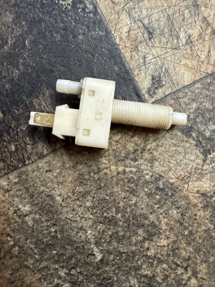 1982-92 Firebird Camaro Trans Am Bake Pedal Cruise Control Release Switch