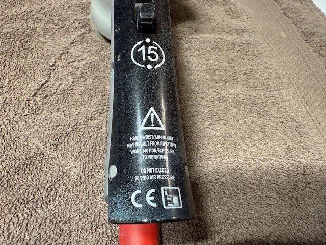 3M™ Finesse-it™ Pneumatic Random Orbital Buffer