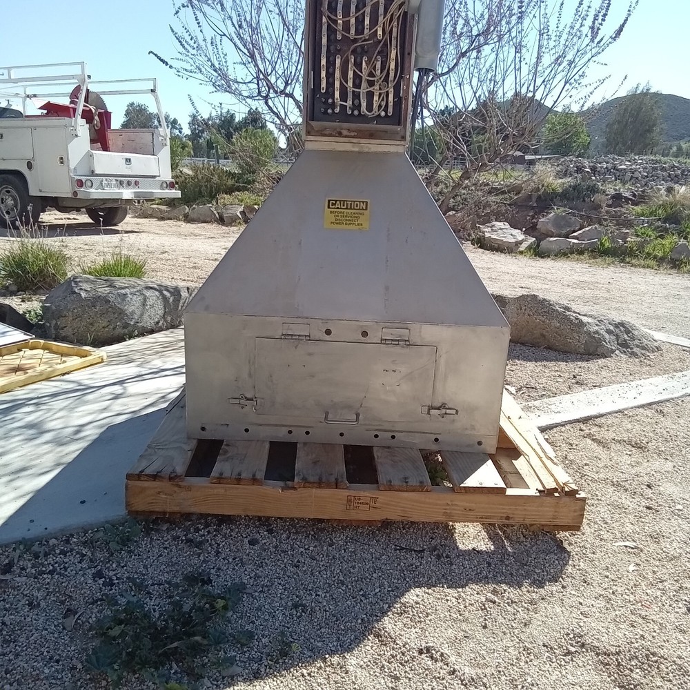 Pizza oven with large 3 phase heater