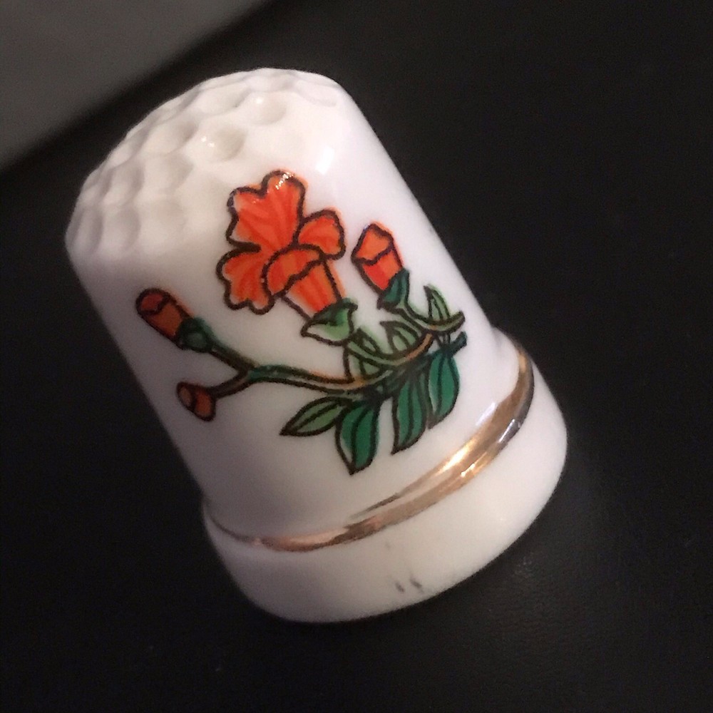 COLLECTABLE THIMBLE ORANGE FLOWERS 44