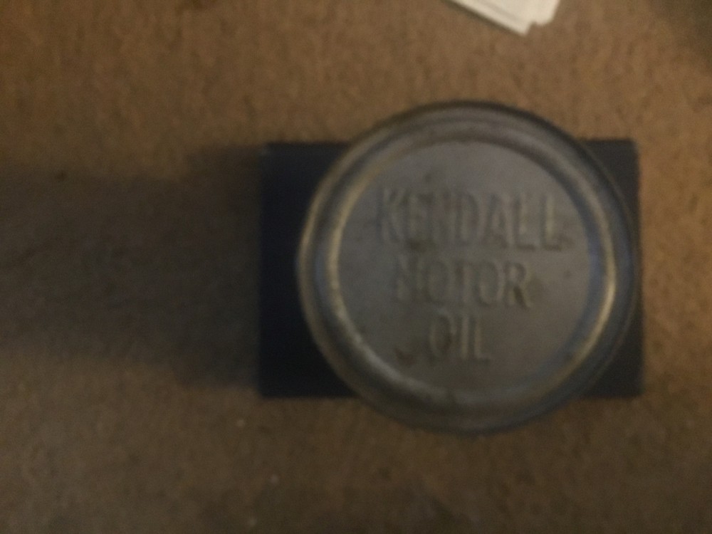 Kendall oilcan 1930