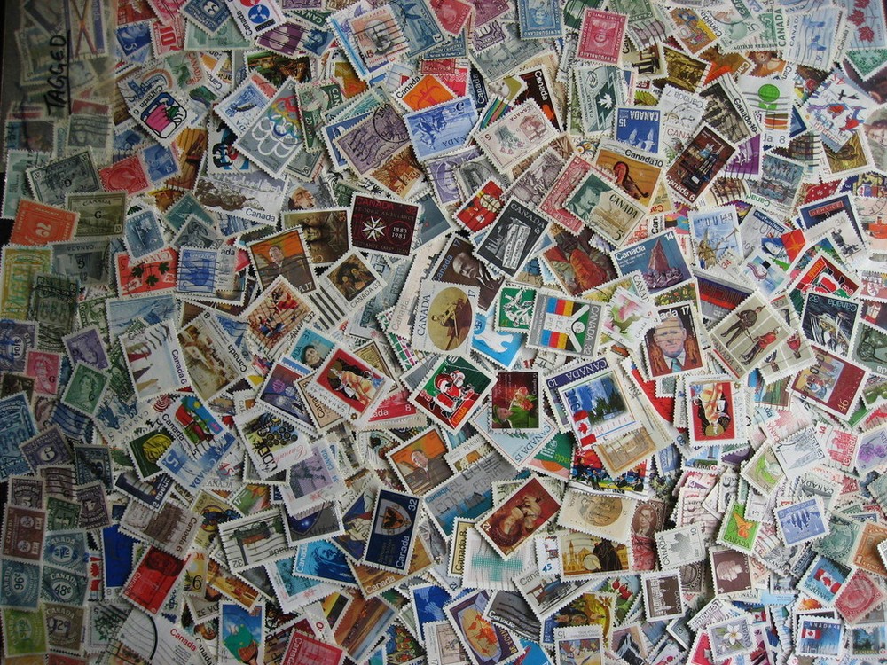 Canada collection over 750 different large, small, old,modern, unusual BOB here!
