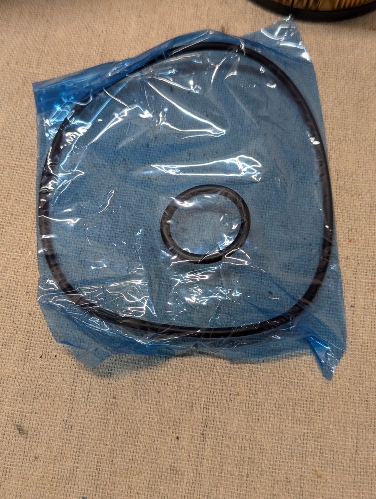 Mitsubishi Fuel Filter Element Kit ME306306