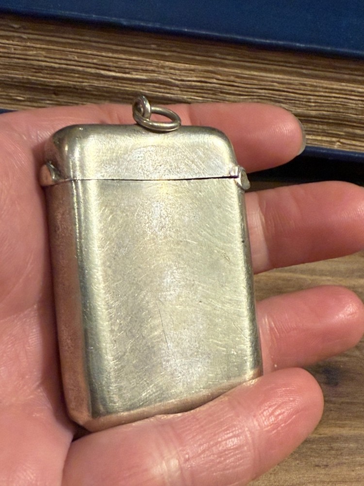 Vintage Silver Plated Vesta Match Safe with Engraved Pattern