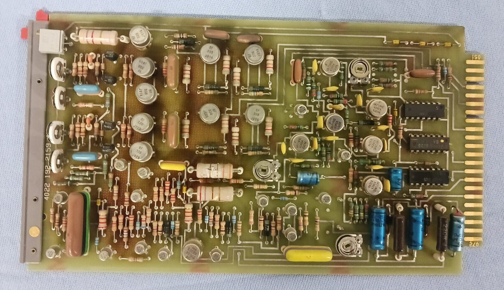 Philips Electron Microscope EM410, CRT DISPLAY AN. PCB Board 4022 192 3159.2