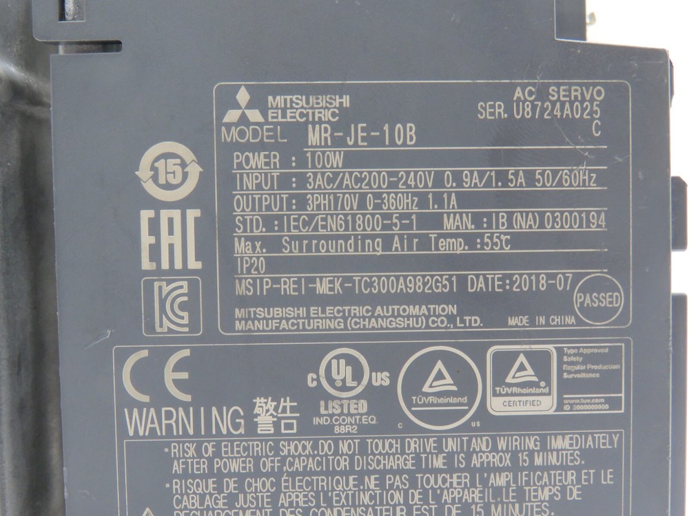 1PCS NEW MITSUBISHI SERVO ENGINE MR-JE-10B Free delivery