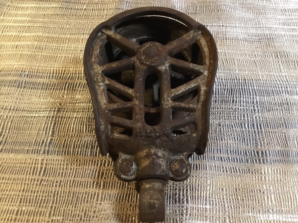 Early Antique Farm Pulley Cast Iron Tool Stamp H254 Solid 7.25”