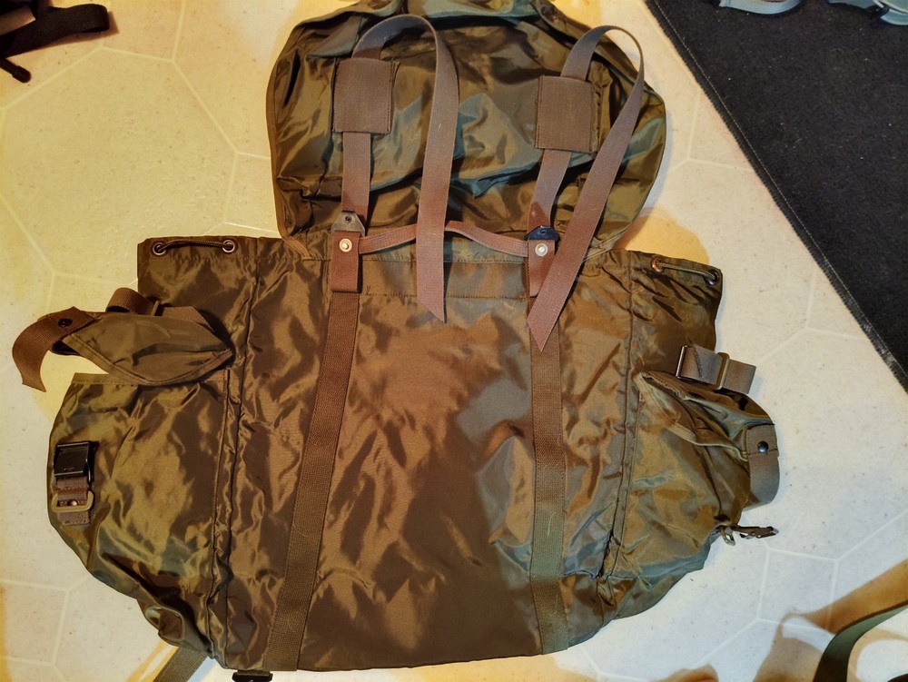 NOS Austrian Kaz-75 Rucksack with Buttpack