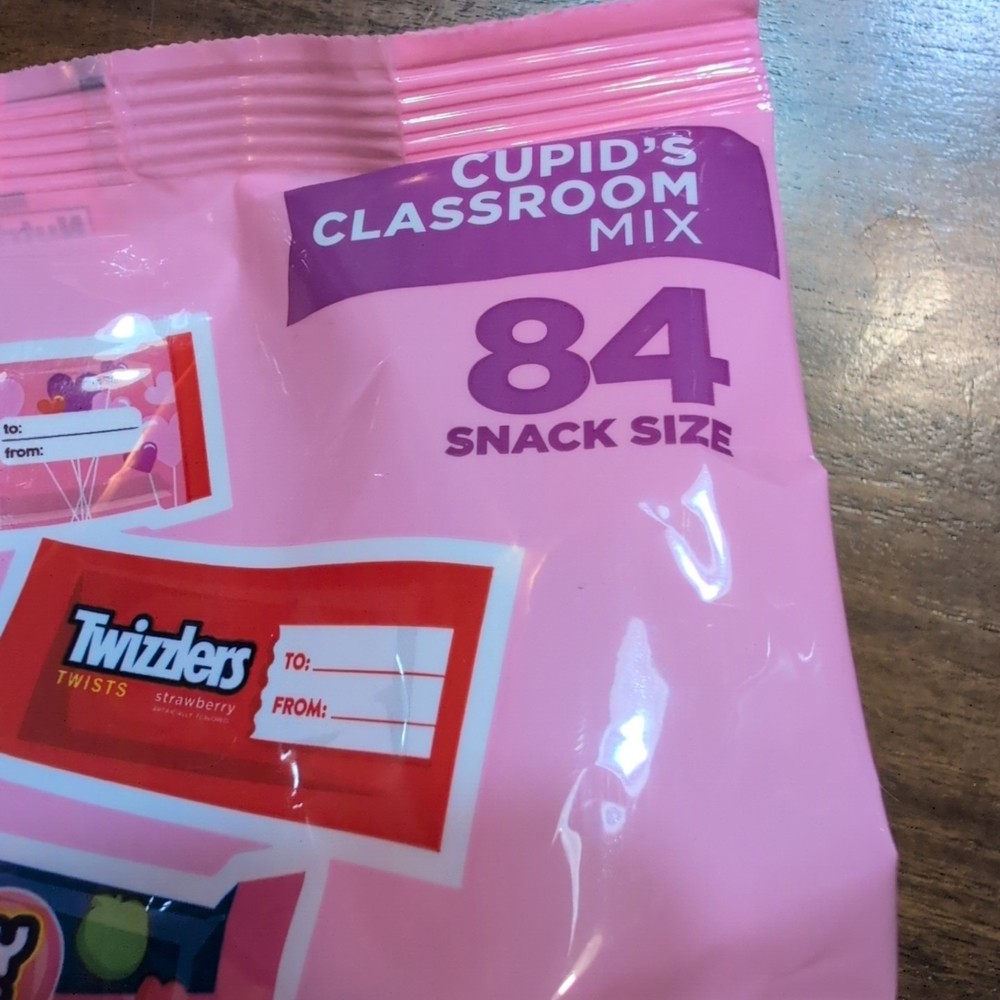 Hershey Valentine Assorted Flavored Snack Size Candy, 84 pcs.