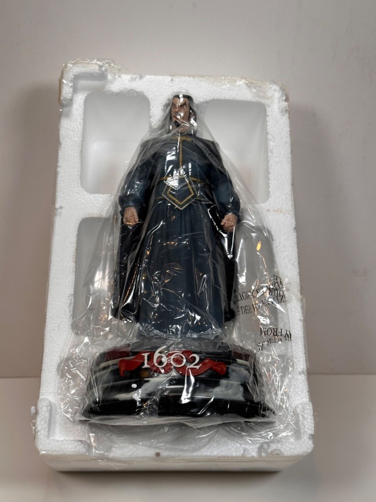 DOCTOR STRANGE 1602 Statue Open box