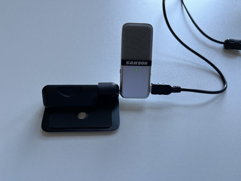 Samson Go Mic USB Condenser Microphone Silver Black - CRACKED CASING