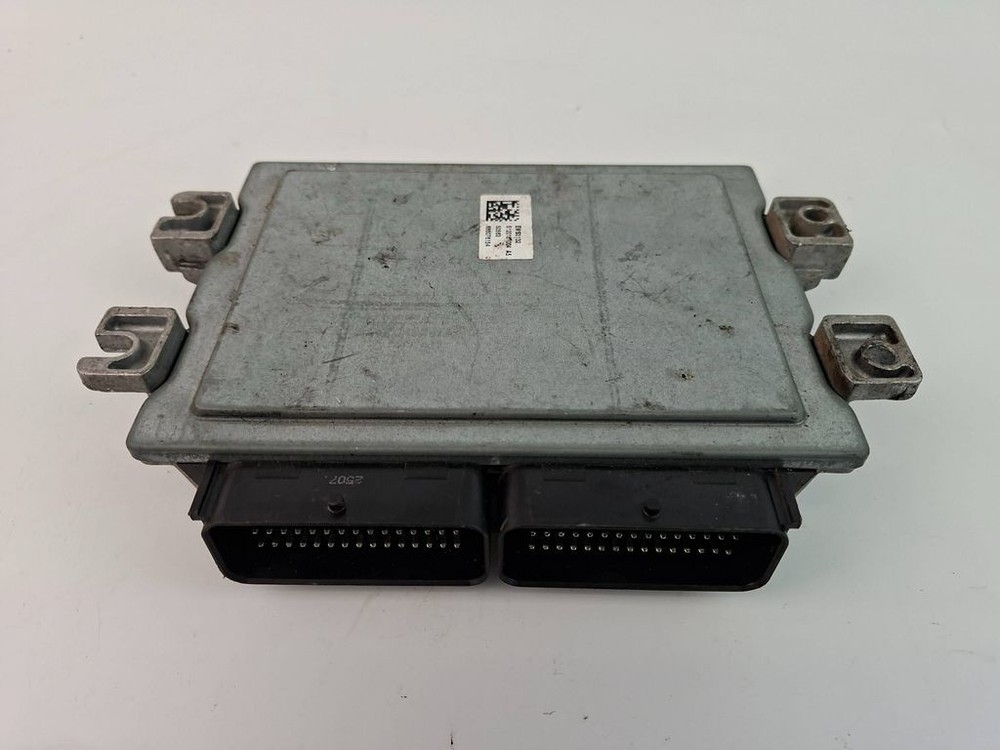 Dacia Sandero 2010 Engine Control Module ECU 8200661124 kW BVV2990