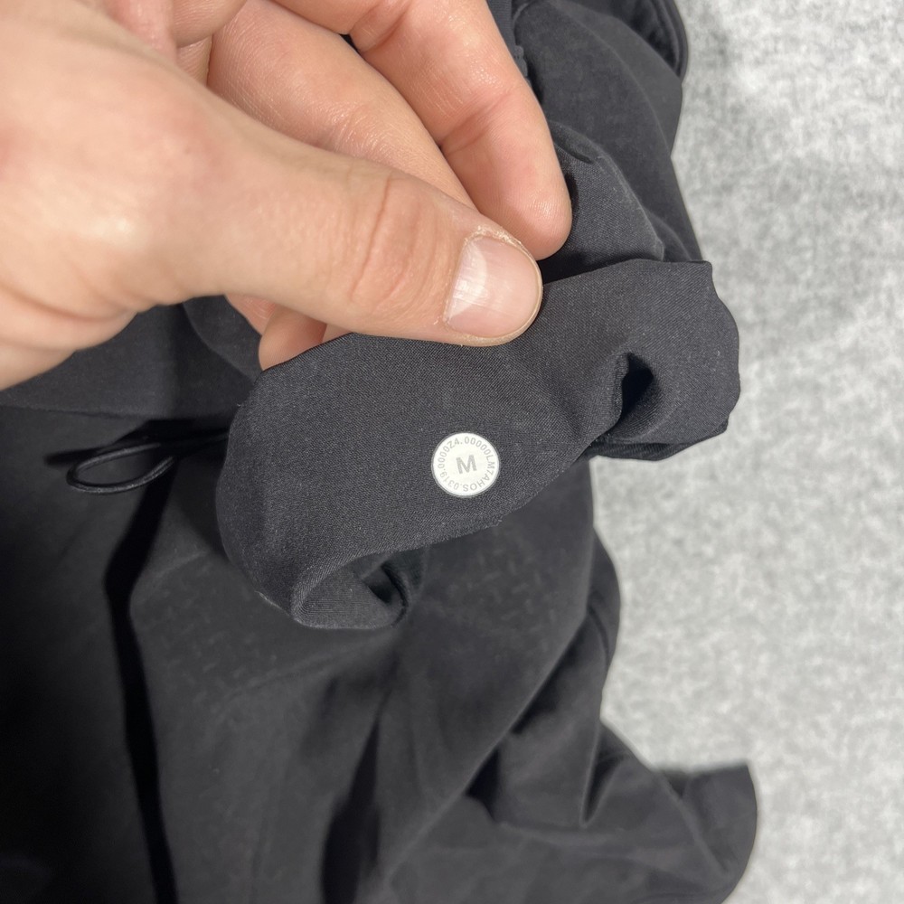 Lululemon T.H.E. Shorts Men Sz M Black Grey 9" Solid Performance Lined