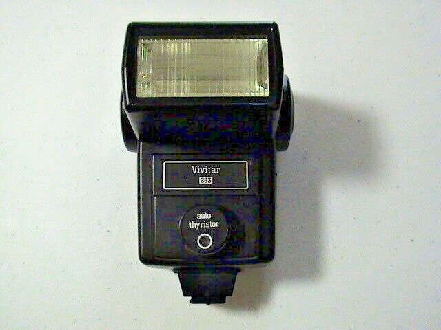 Vivitar 283 Auto-Thyristor Flash Made in Japan version