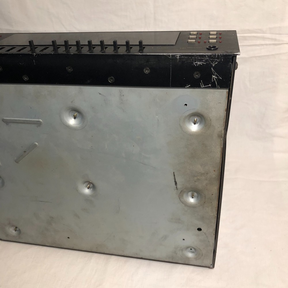 DBX 14/10 Computerized Equalizer / Analyzer Turns On (Untested)