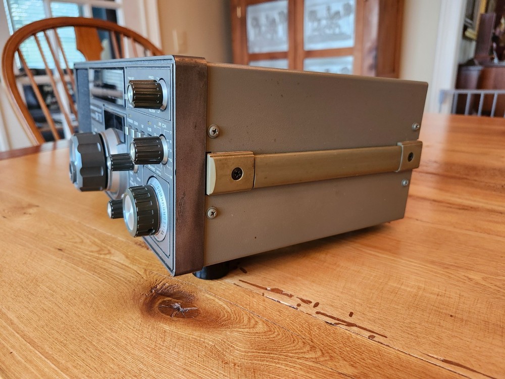YAESU FRG-7700 RECEIVER