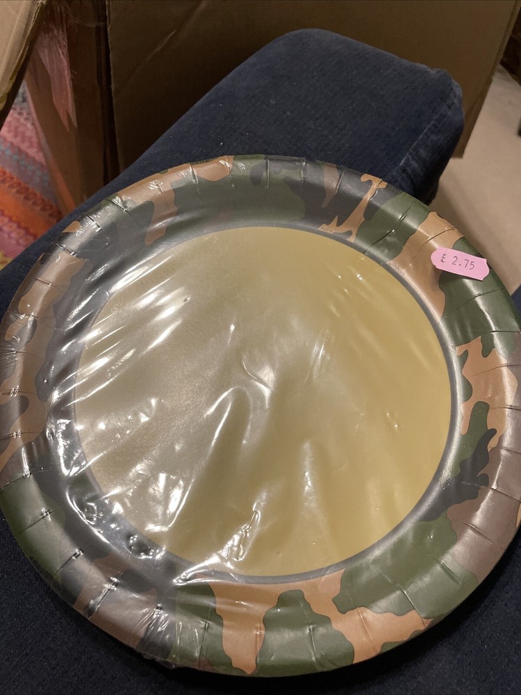 Unique military camo paper plates