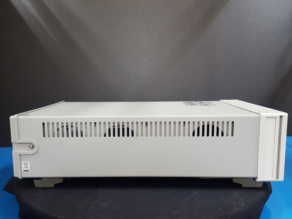 Agilent 3499B: Switch / Control System Main Frame (1389)