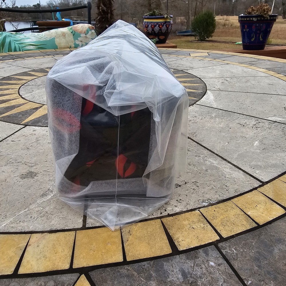 kate spade- Little Better- Everything Puffy- Medium Cosmetics Case- Black- NWT