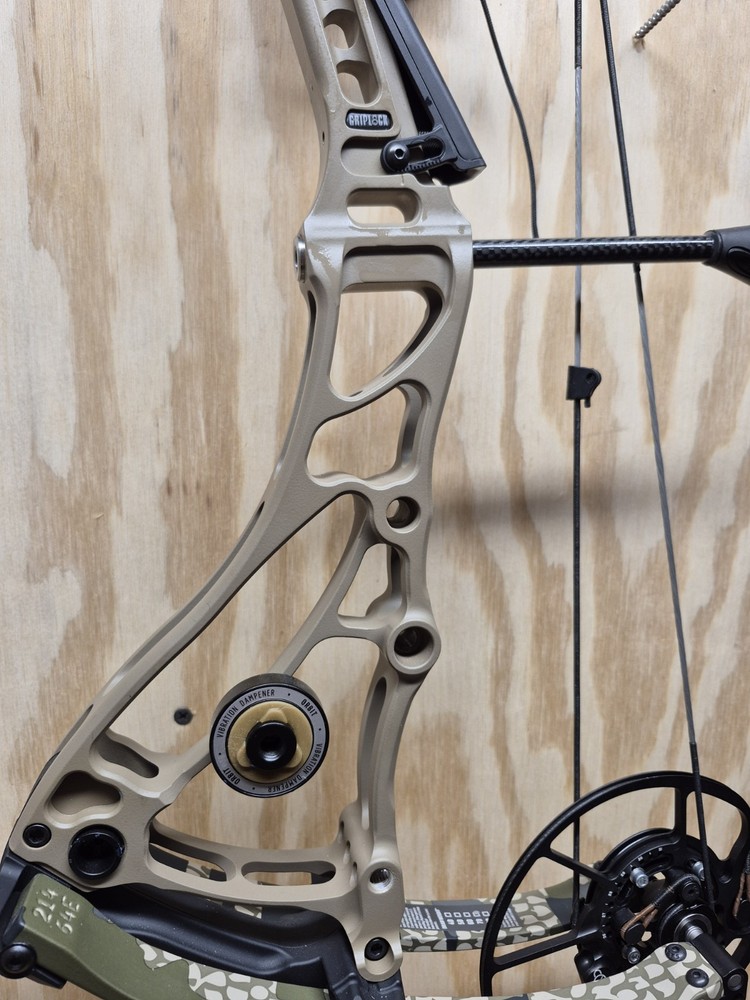 Bowtech Core Ss 70lbs Mathews Hoyt