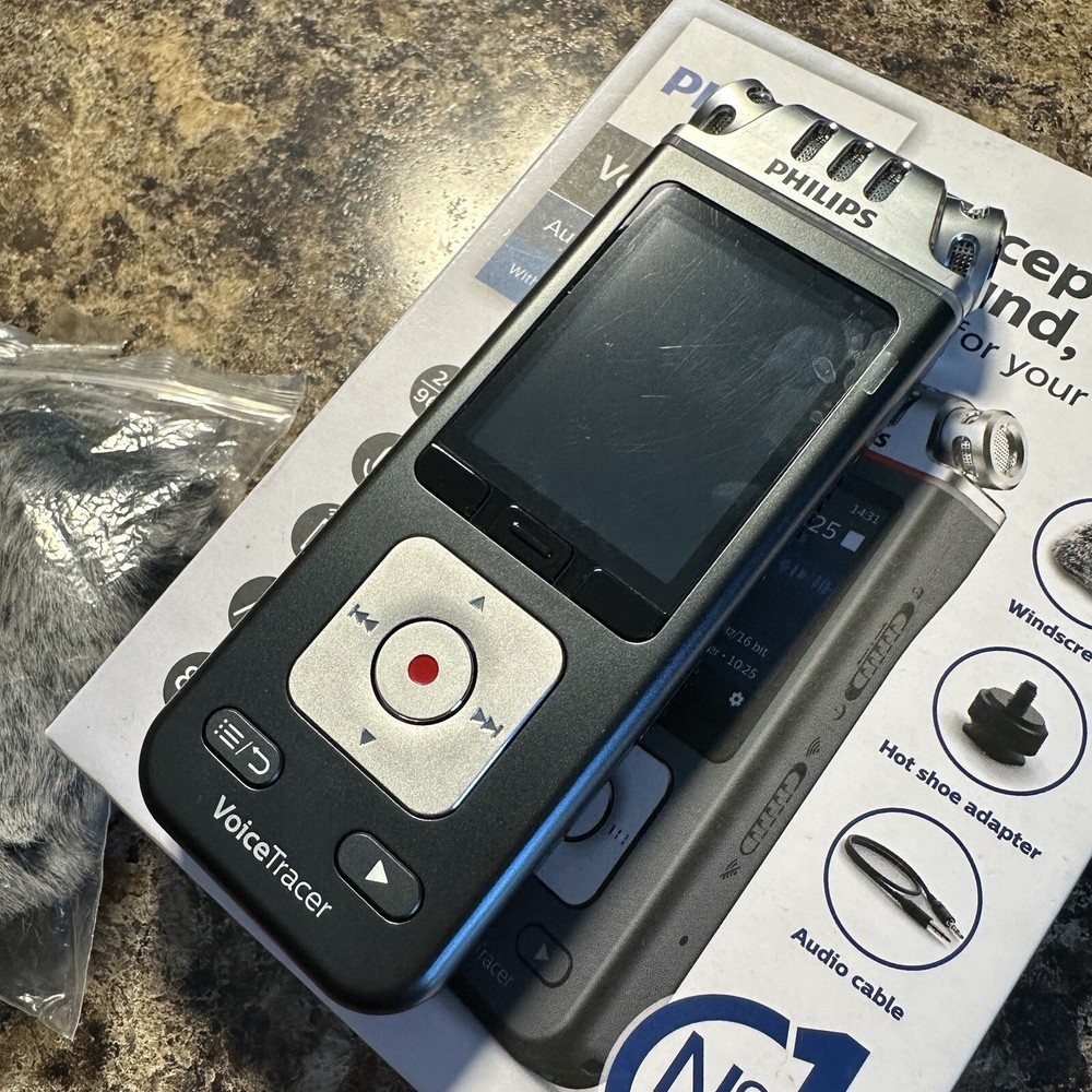 Philips VoiceTracer Audio Recorder DVT7110