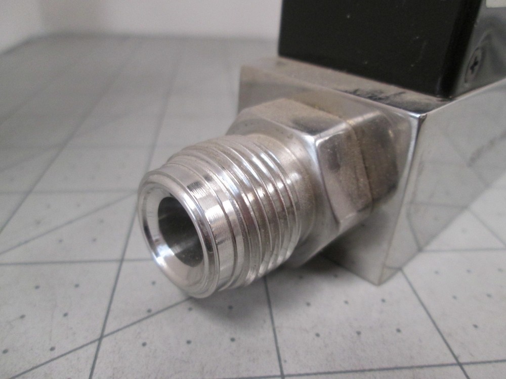 Unit, UFC-3050A, O2, 70 SLM, Mass Flow Controller, Used