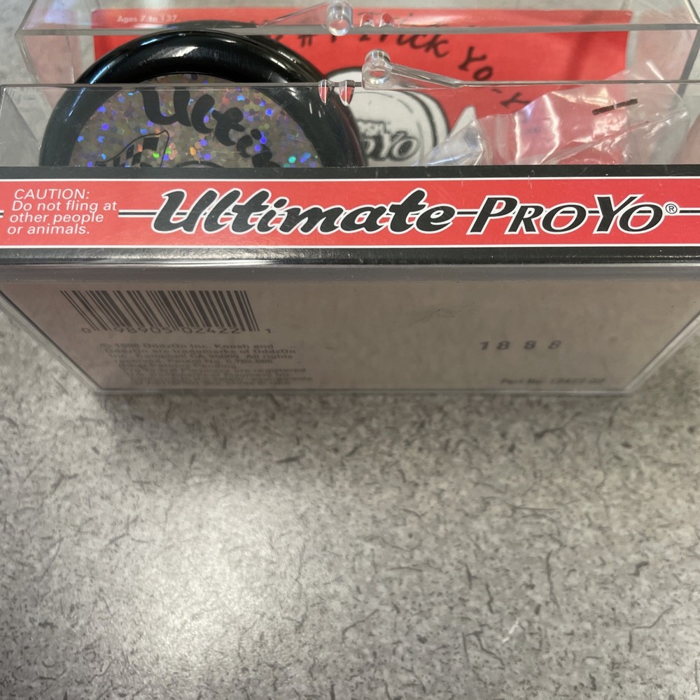 KOOSH Ultimate Pro Yo-Yo circa 1998 Playmaxx black