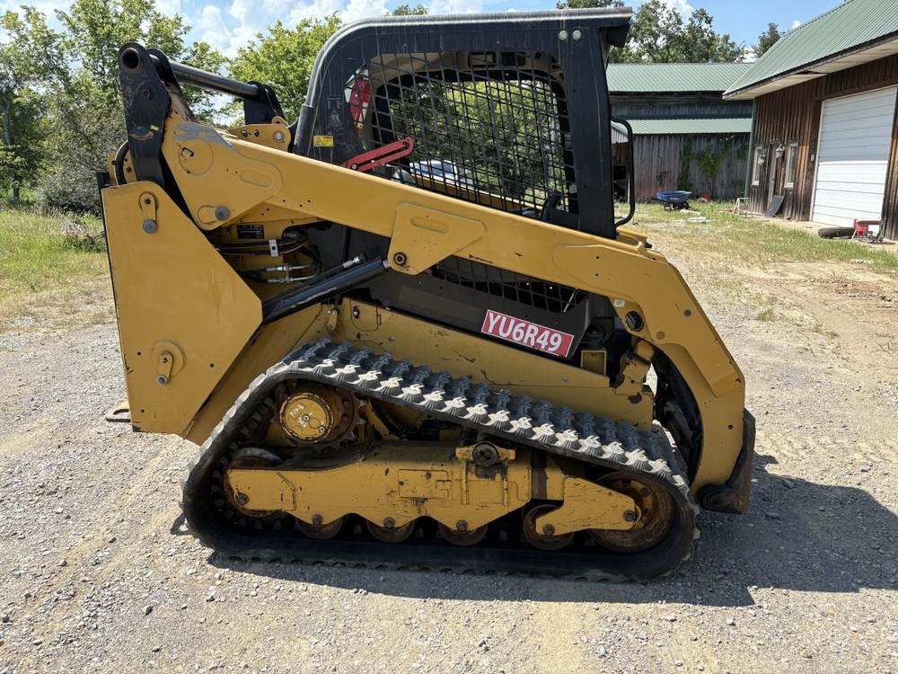CAT 259D3 Compact Tracked Vertical Lift Skid Steer Loader