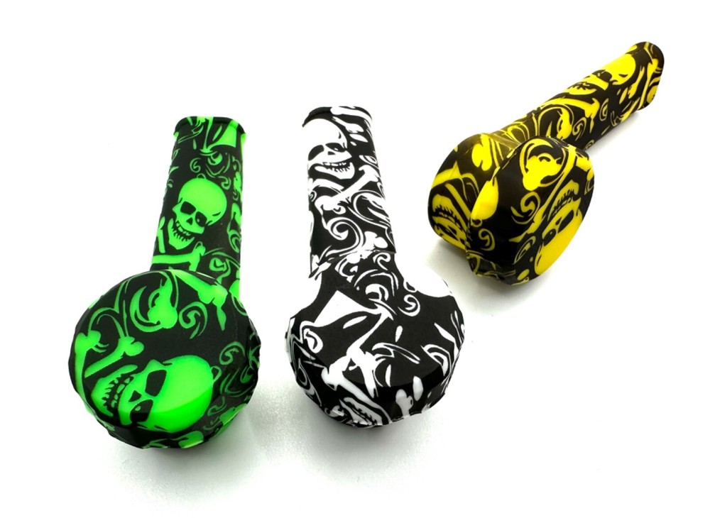 3 Silicone Smoking Pipes ( Skull) SAME DAY SHIP