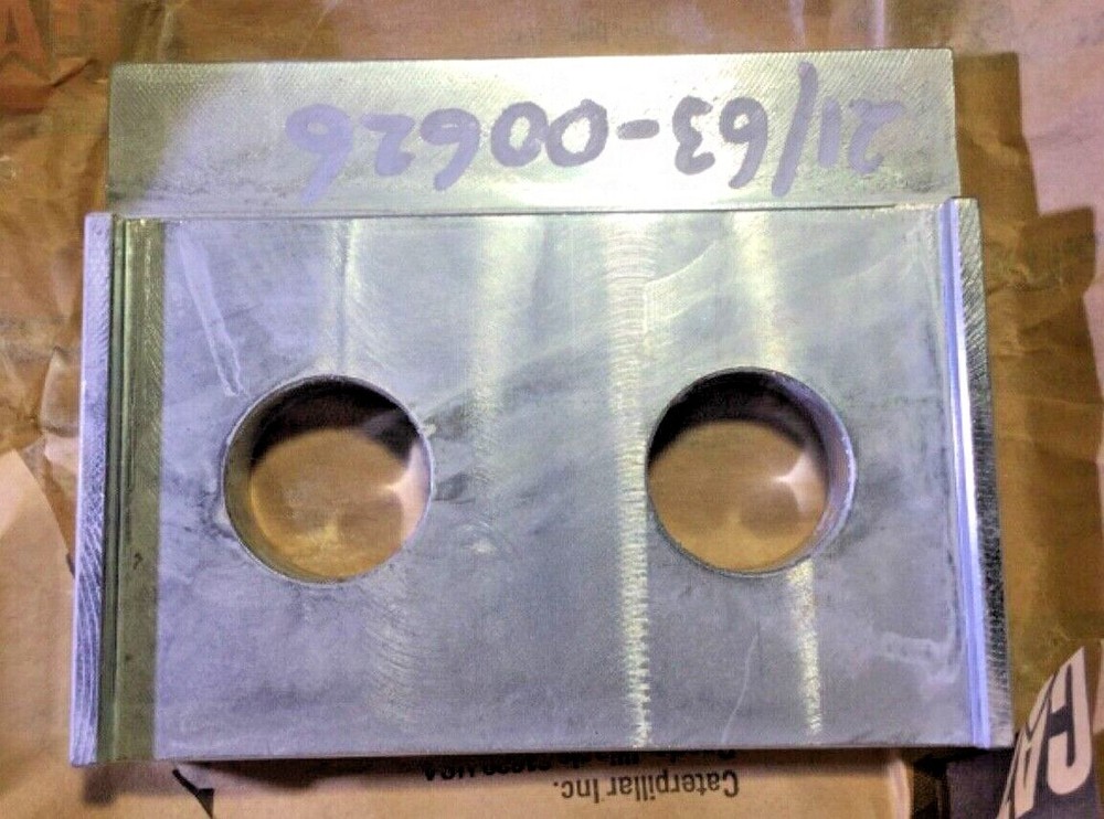 CAT 393-5396 Bearing Plate