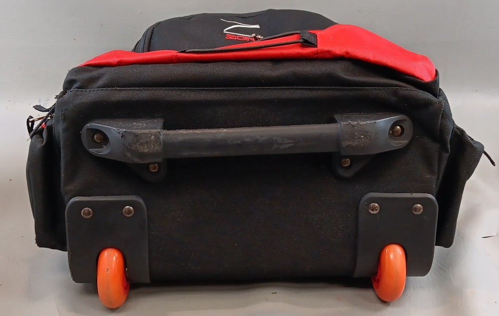 Brunswick Zone Rolling Ball Roller Red Bowling Bag Extending Handle