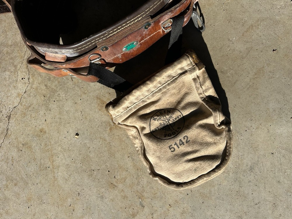 Bashlin Model 60-FM Size 27Lineman Strap Pole / Tree Climbing Belt Gear Set