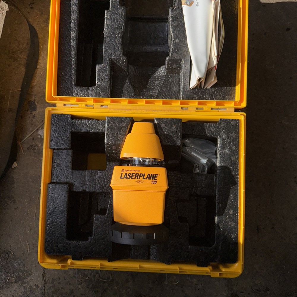 Spectra Physics Laser Plane Leveling System 130 ￼