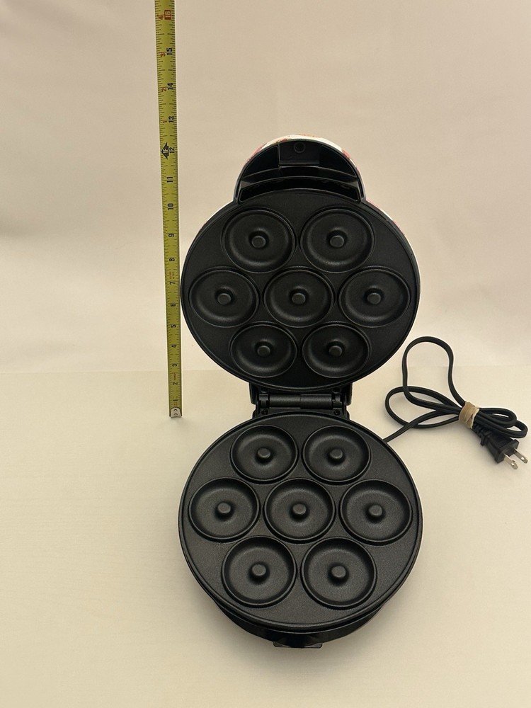 Dash Express Mini Donut Maker With Donut Graphic Print