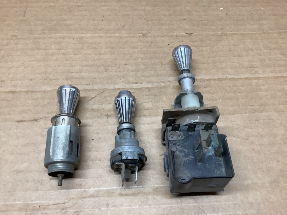 1961 - 1964 CORVETTE LIGHTER & WINDSHIELD WASHER 2 spd & Headlight Switch NICE