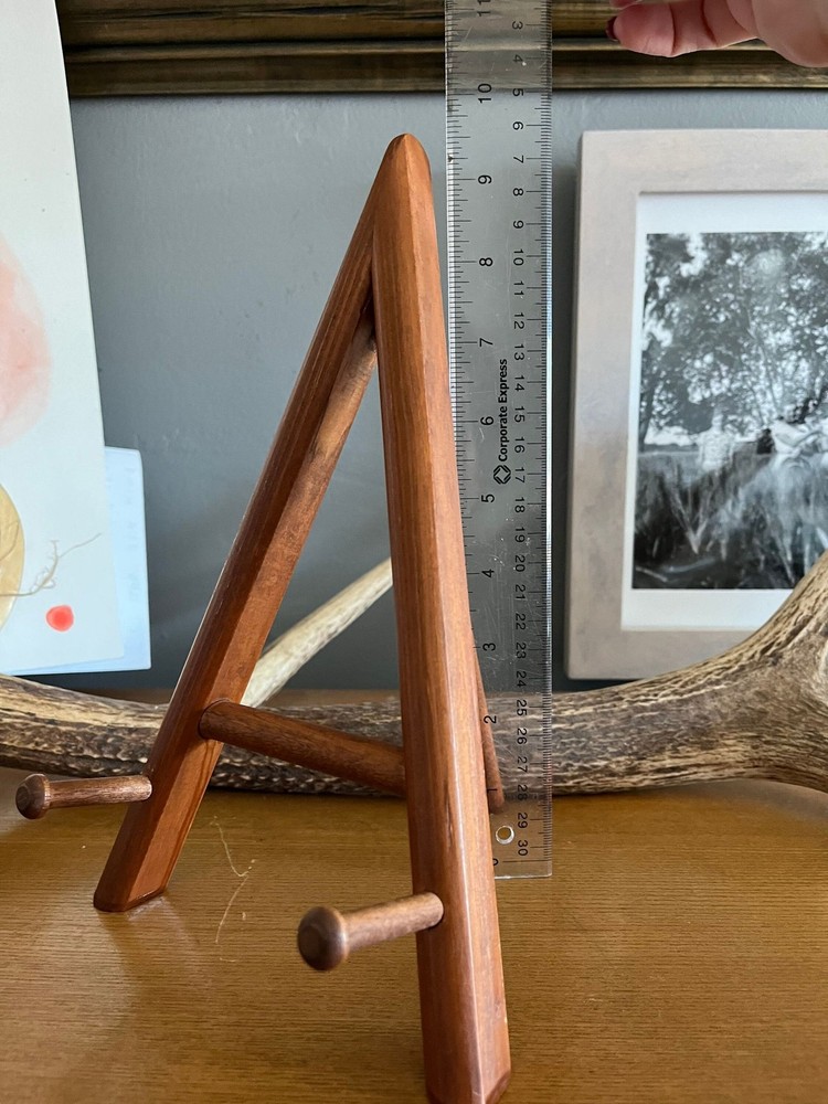 Wood Art Stand