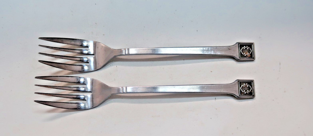 Oxford Hall Stainless Unknown Pattern 2 Salad Forks 6 3/4"