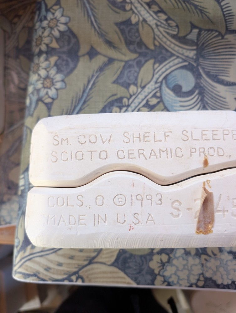 Cow Shelf Sleeping Vintage Slip Casting Ceramic Mold