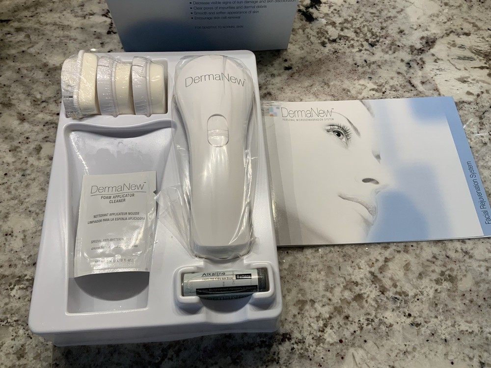 DermaNew Personal Microdermabrasion Device