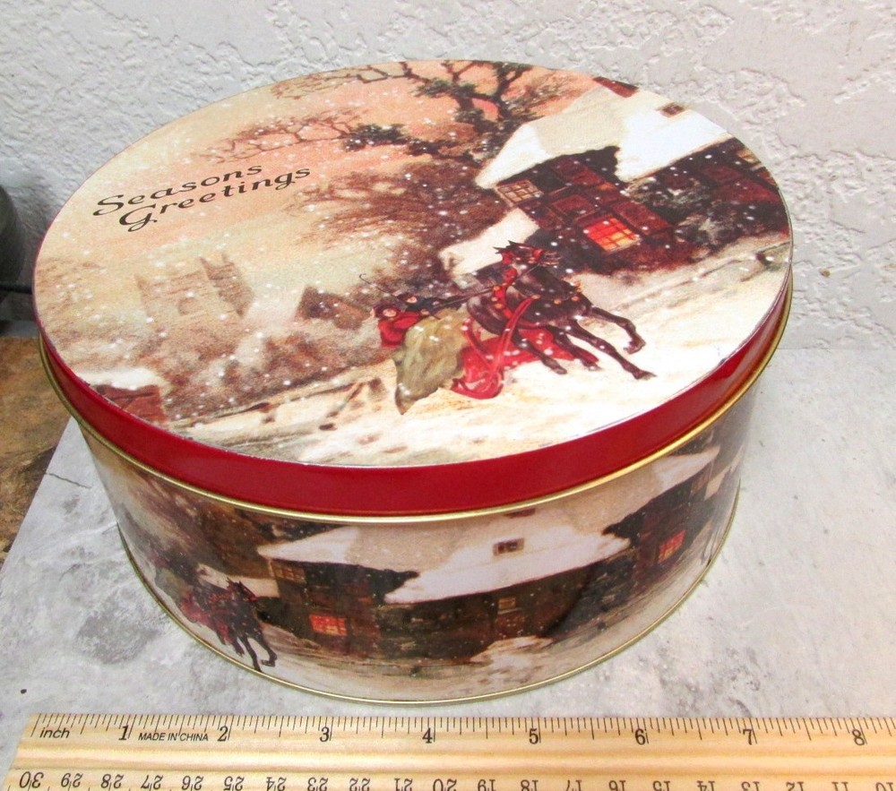 Seasons Greetings Winter Holiday Scene empty cookie tin, nice kitchen decor tin