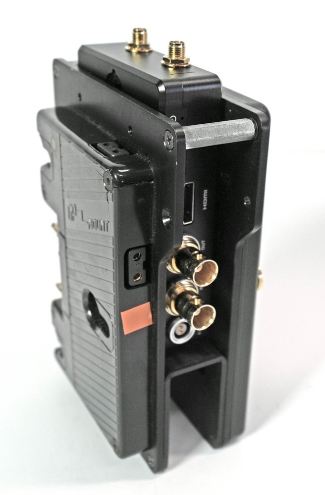 TERADEK BOLT 500XT WIRELESS VIDEO TRANSMITTER AND RECEIVER AND EXTRAS