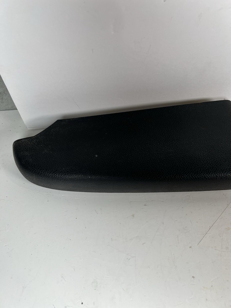 2007-2009 Tahoe Suburban Yukon Left Driver Door Pull Panel Armrest Handle Black
