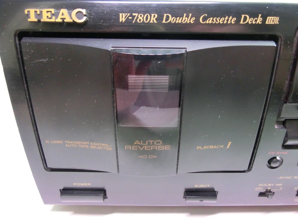 TEAC W-780R double cassette deck